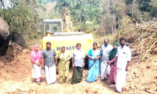 ക്വാറി പ്രവർത്തിപ്പിക്കാനുള്ള നീക്കം പ്രസിഡന്റിന്റെ നേതൃത്വത്തിൽ തടഞ്ഞു