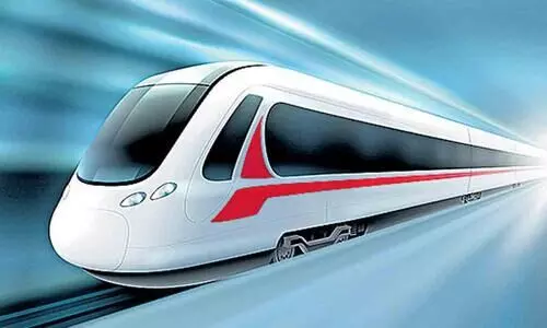 സിൽവർ ലൈൻ മങ്ങി; കേസുകൾ ബാക്കി