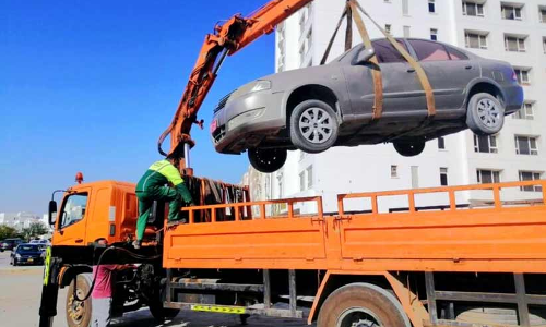 ഉ​പേ​ക്ഷി​ക്ക​പ്പെ​ട്ട വാ​ഹ​ന​ങ്ങ​ള്‍ നീ​ക്കി​ത്തു​ട​ങ്ങി