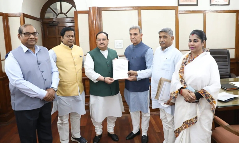 പശ്ചിമ ബംഗാൾ ഭരിക്കുന്നത് മാഫിയ സംഘം; ബി.ജെ.പിയുടെ അന്വേഷണ റിപ്പോർട്ട് അമിത് ഷാക്ക് കൈമാറും പശ്ചിമ ബംഗാൾ ഭരിക്കുന്നത് മാഫിയ സംഘം; ബി.ജെ.പിയുടെ അന്വേഷണ റിപ്പോർട്ട് അമിത് ഷാക്ക് കൈമാറും