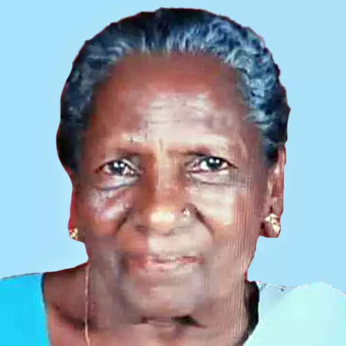 കു​റു​മ്പ​ക്കു​ട്ടി