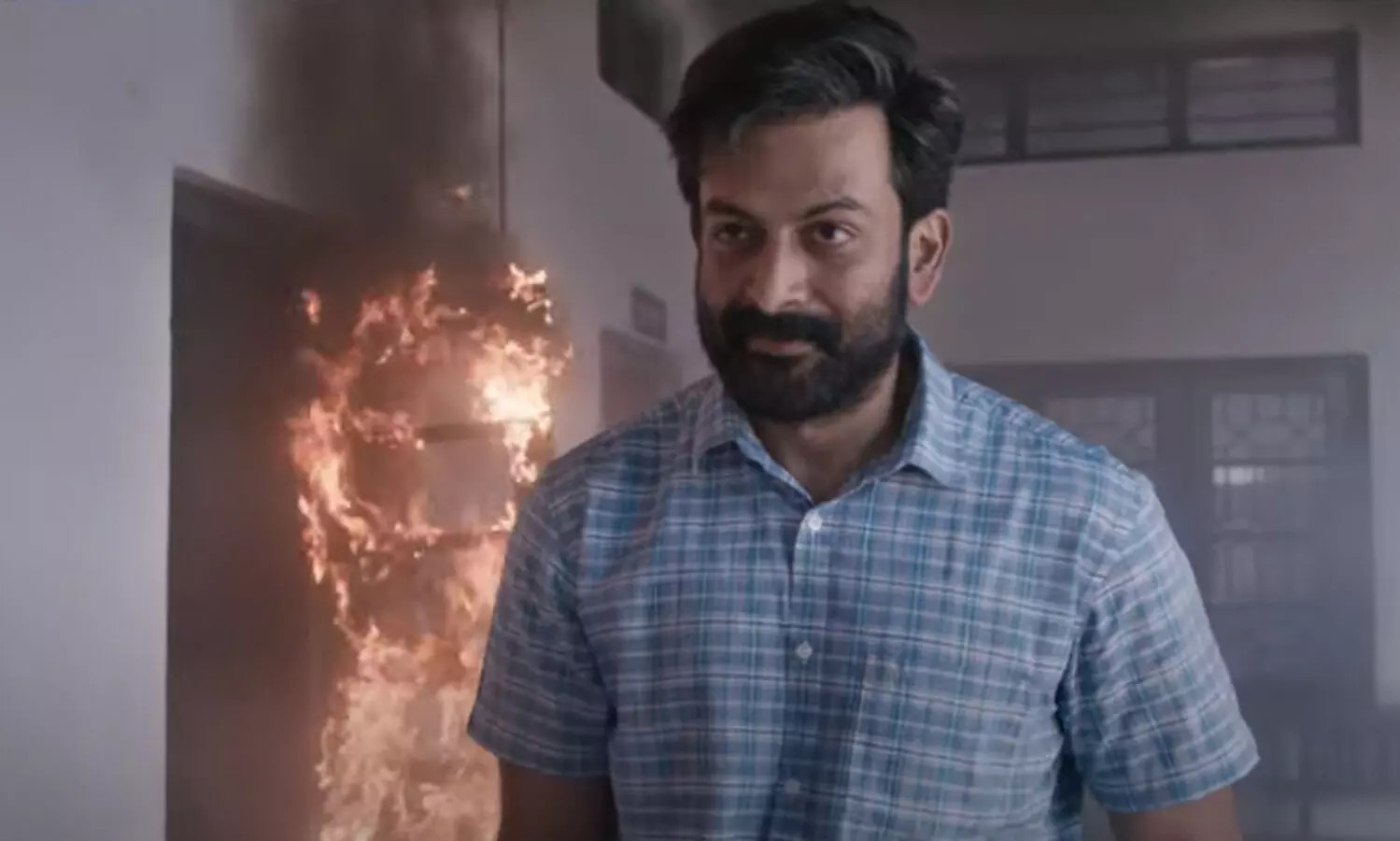 ഇവിടെ നോട്ടും നിരോധിക്കും, വേണ്ടി വന്നാല്‍ വോട്ടും നിരോധിക്കും, ഒരുത്തനും ചോദിക്കില്ല; ജന ഗണ മന ട്രെയിലർ പുറത്ത്