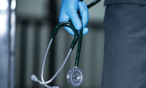 വിദേശ മെഡിക്കൽ വിദ്യാർഥികൾക്ക്​ ഇന്ത്യയിൽ ഇന്‍റേൺഷിപ്: കേന്ദ്ര സർക്കാറിന്‍റെ വിശദീകരണം തേടി