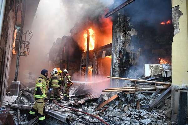 സൂഖ് മുബാറകിയയിൽ വൻ തീപിടിത്തം സൂഖ് മുബാറകിയയിൽ വൻ തീപിടിത്തം