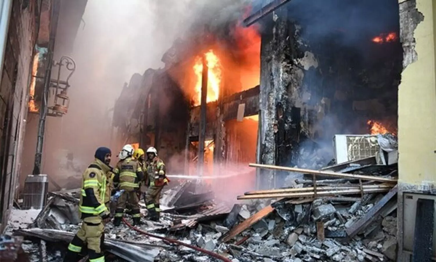 സൂഖ്​ മുബാറകിയയിൽ വൻ തീപിടിത്തം