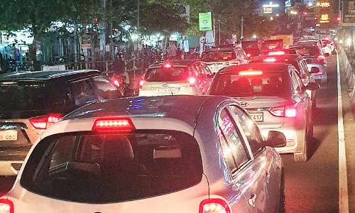 ഗതാഗതക്കുരുക്കിൽ കോഴിക്കോട്