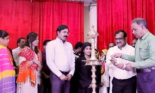 വ​നി​താ ദി​നം ആ​ഘോ​ഷി​ച്ച് റാ​ക് കേ​ര​ള സ​മാ​ജം