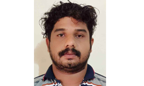 എക്സൈസുകാരെ കണ്ട് ദേഹത്ത് ഡീസൽ ഒഴിച്ച് രക്ഷപ്പെടാൻ ശ്രമിച്ച മദ്യ വില്പനക്കാരൻ അറസ്റ്റിൽ