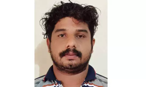 എക്സൈസുകാരെ കണ്ട് ദേഹത്ത് ഡീസൽ ഒഴിച്ച് രക്ഷപ്പെടാൻ ശ്രമിച്ച മദ്യ വില്പനക്കാരൻ അറസ്റ്റിൽ