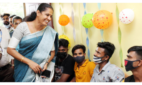 അതിഥി തൊഴിലാളികൾക്ക്​ ഫെസിലിറ്റേഷന്‍ കേന്ദ്രം തുറന്നു