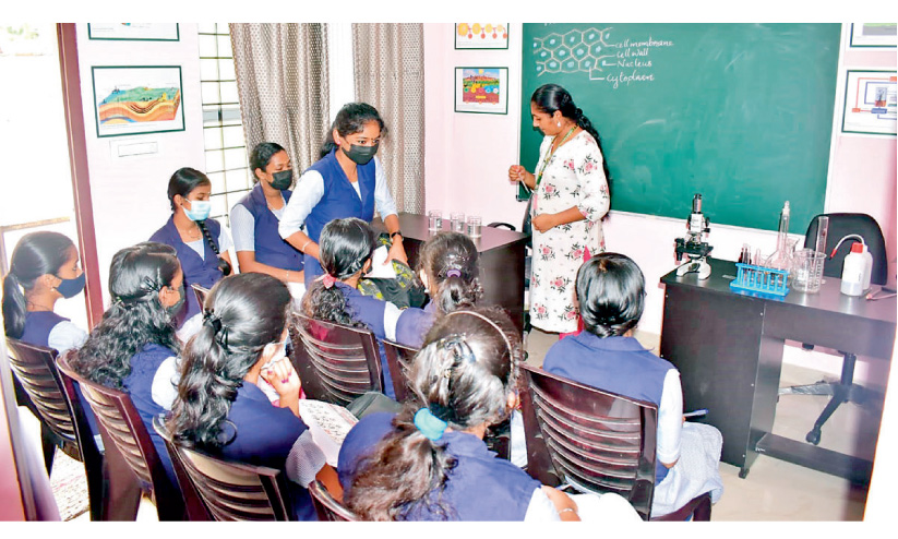 ഹ്യൂം സെന്ററിൽ വിദ്യാർഥികൾക്കായി ഒരുങ്ങുന്നത് വയനാട് ജില്ലയിലെ ആദ്യ ജനിതക ലാബ് ഹ്യൂം സെന്ററിൽ വിദ്യാർഥികൾക്കായി ഒരുങ്ങുന്നത് വയനാട് ജില്ലയിലെ ആദ്യ ജനിതക ലാബ്