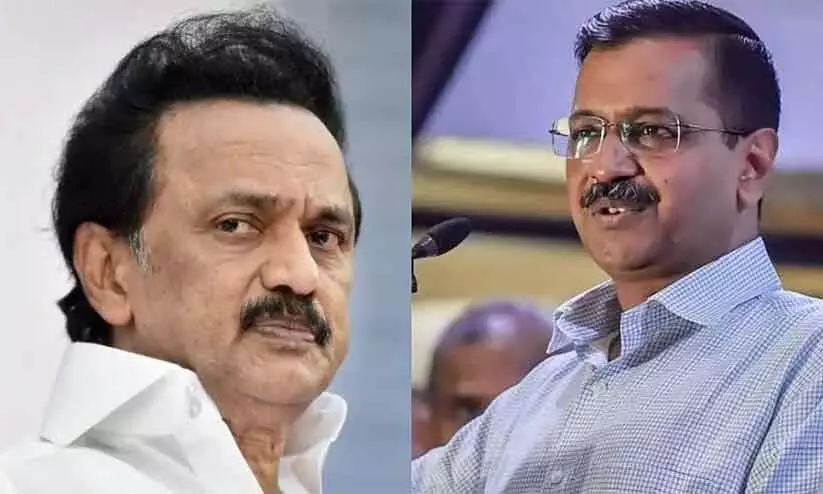 ഡൽഹിയിലെ സ്കൂളുകൾ പരിശോധിക്കാൻ കെജരിവാളിനൊപ്പം എം.കെ സ്റ്റാലിൻ ഡൽഹിയിലെ സ്കൂളുകൾ പരിശോധിക്കാൻ കെജരിവാളിനൊപ്പം എം.കെ സ്റ്റാലിൻ