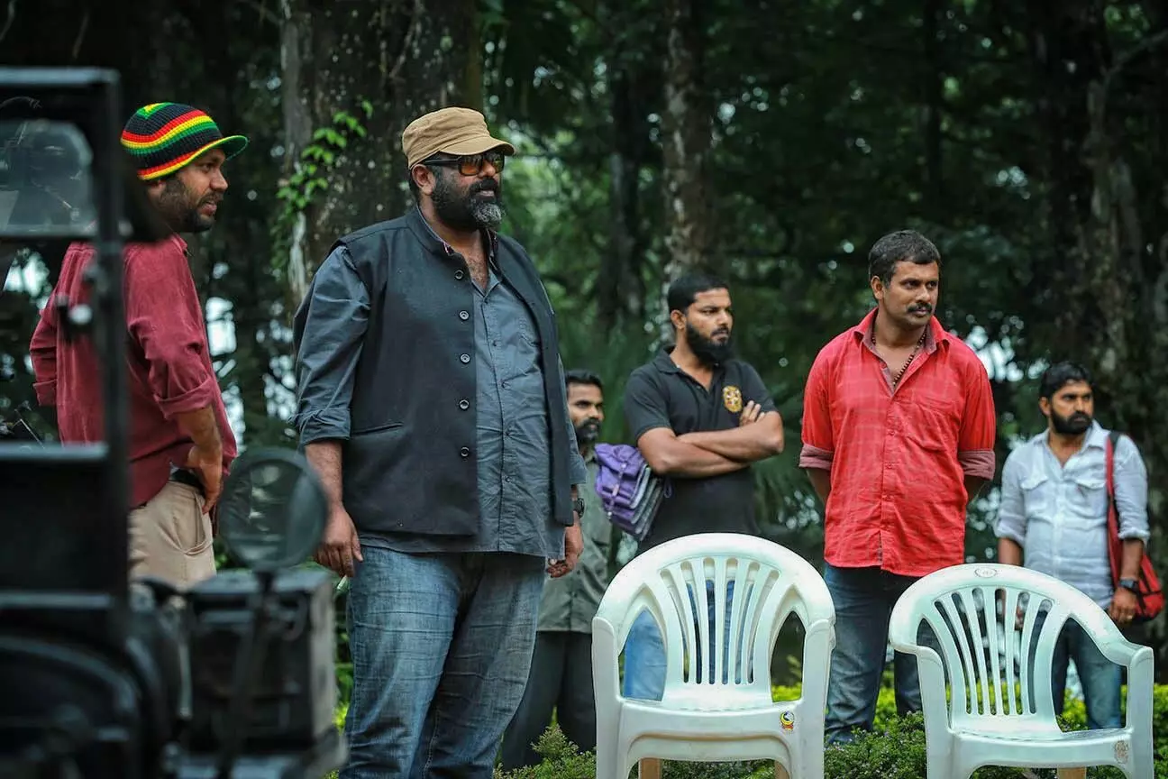 'ഇേയ്യാബിന്റെ പുസ്തകം' ലൊക്കേഷനിൽ 'ഇേയ്യാബിന്റെ പുസ്തകം' ലൊക്കേഷനിൽ
