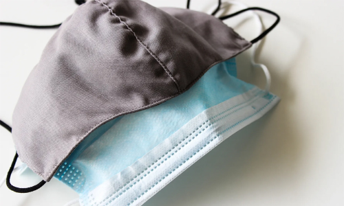 ഞാ​യ​റാ​ഴ്ച മു​ത​ൽ സ്​​കൂ​ളു​ക​ളി​ൽ മാ​സ്​​ക് നി​ർ​ബ​ന്ധ​മി​ല്ല