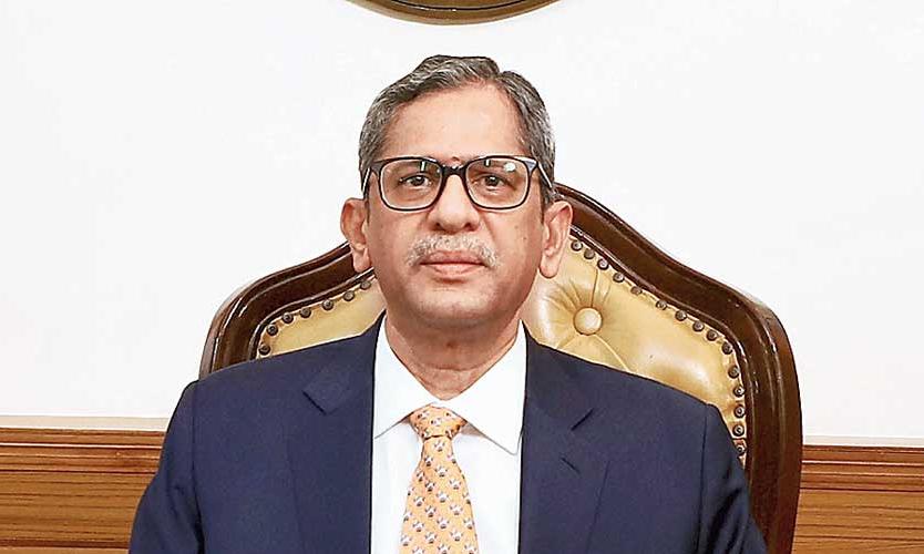 രാഷ്ട്രീയക്കാർ മാറി വരാം, നിങ്ങൾ സ്ഥിരമാണെന്ന് മറക്കരുത് -സി.ബി.ഐയോട് ചീഫ് ജസ്റ്റിസ് രാഷ്ട്രീയക്കാർ മാറി വരാം, നിങ്ങൾ സ്ഥിരമാണെന്ന് മറക്കരുത് -സി.ബി.ഐയോട് ചീഫ് ജസ്റ്റിസ്