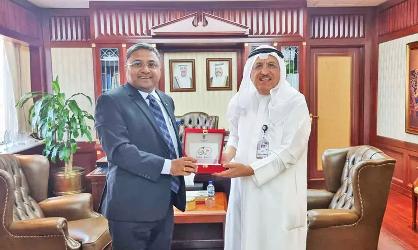 അംബാസഡർ-കുവൈത്ത് എയർവേസ് ചെയർമാൻ ചർച്ച അംബാസഡർ-കുവൈത്ത് എയർവേസ് ചെയർമാൻ ചർച്ച