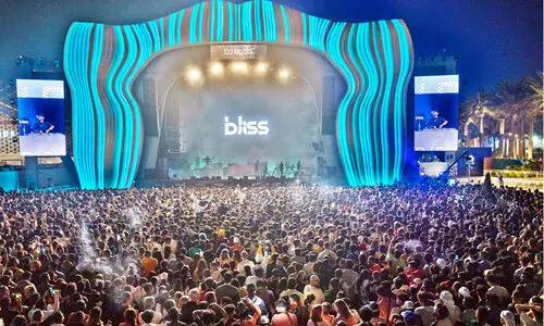 മഹാമേളയുടെ ബാക്കിപത്രം മഹാമേളയുടെ ബാക്കിപത്രം