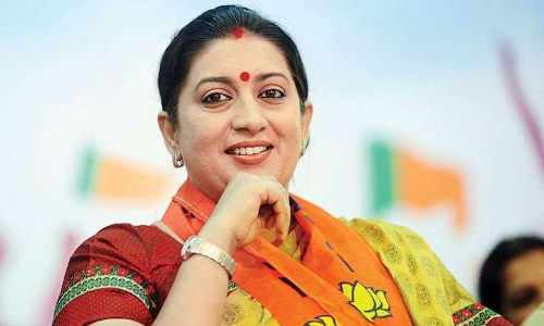 സ്മൃതി ഇറാനിയുടെ ലേഡി മെമ്പർ പരാമർശത്തിനെതിരെ പാർലമെന്റിൽ തർക്കം