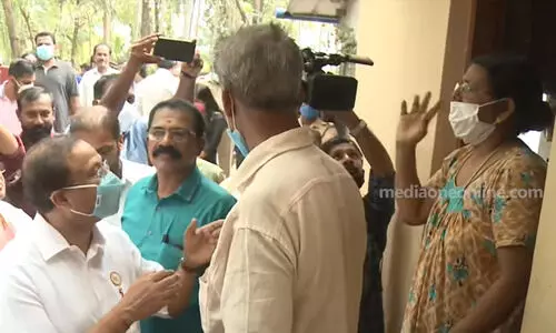 v muraleedharan cpm councilor