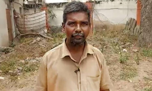 ഒരു സുരക്ഷയുമില്ലാതെ ഡ്രെയിനേജിൽ ശുചീകരണ തൊഴിലാളികൾ; ദൃശ്യങ്ങൾ ഞെട്ടിക്കുന്നത് ഒരു സുരക്ഷയുമില്ലാതെ ഡ്രെയിനേജിൽ ശുചീകരണ തൊഴിലാളികൾ; ദൃശ്യങ്ങൾ ഞെട്ടിക്കുന്നത്