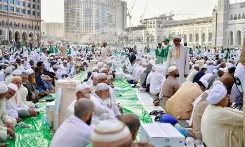 പതിനായിരങ്ങൾക്ക് നോമ്പ് തുറ ഒരുക്കി ഹറം മുറ്റങ്ങളിൽ വീണ്ടും ഇഫ്​താർ സുപ്രകൾ തിരിച്ചെത്തി