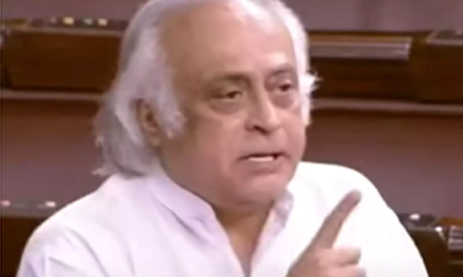 ജനസംഖ്യാ വാദവുമായി വന്ന ആർ.എസ്.എസ് താത്വികനെ കടിച്ച് കുടഞ്ഞ് ജയറാം രമേശ്