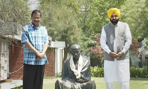 കെജ്രിവാളും ഭഗവന്ത്​ മാനും അഹ്​മദാബാദിൽ; ഗുജറാത്തിൽ കണ്ണുവെച്ച് ആം ആദ്മി പാർട്ടി