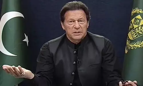ഇംറാന്‍റെ ഭാവി ഇന്നറിയാം; പാകിസ്താനിലേക്ക് കണ്ണുനട്ട് ലോകം