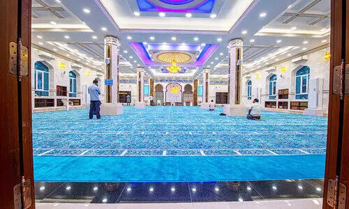 ഇനി ആത്​മ സമർപ്പണത്തിന്‍റെ ദിനരാത്രങ്ങൾ