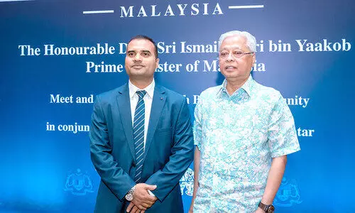 മോ​റെ​ക്സ് ഗ്രൂ​പ് ചെ​യ​ർ​മാ​ൻ മ​ലേ​ഷ്യ​ൻ പ്ര​ധാ​ന​മ​ന്ത്രി​യു​മാ​യി കൂ​ടി​ക്കാ​ഴ്ച ന​ട​ത്തി