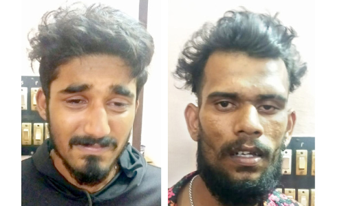 ദേശീയപാതയിൽ കാർ തടഞ്ഞ് ഡ്രൈവറെ ആക്രമിച്ച രണ്ട് പേർ അറസ്റ്റിൽ