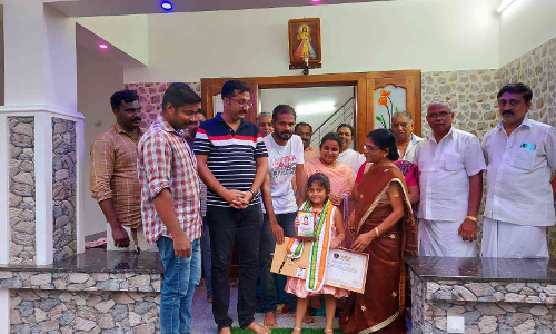 ഇന്ത്യ ബുക്ക്‌ ഓഫ് റെക്കോർഡ്സിൽ ഇടം നേടിയ ജിയാൻ ഹാന്നായ്ക്ക് യൂത്ത് കോൺഗ്രസ്‌ ആദരം