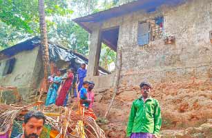 കാക്കണഞ്ചേരി ആദിവാസി കോളനി ഇരുട്ടിൽ തന്നെ കാക്കണഞ്ചേരി ആദിവാസി കോളനി ഇരുട്ടിൽ തന്നെ