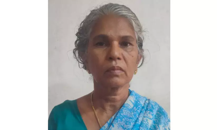 യുവാവിനെ കൊന്ന് കുഴിച്ചുമൂടിയ കേസിൽ അമ്മയും അറസ്റ്റിൽ യുവാവിനെ കൊന്ന് കുഴിച്ചുമൂടിയ കേസിൽ അമ്മയും അറസ്റ്റിൽ