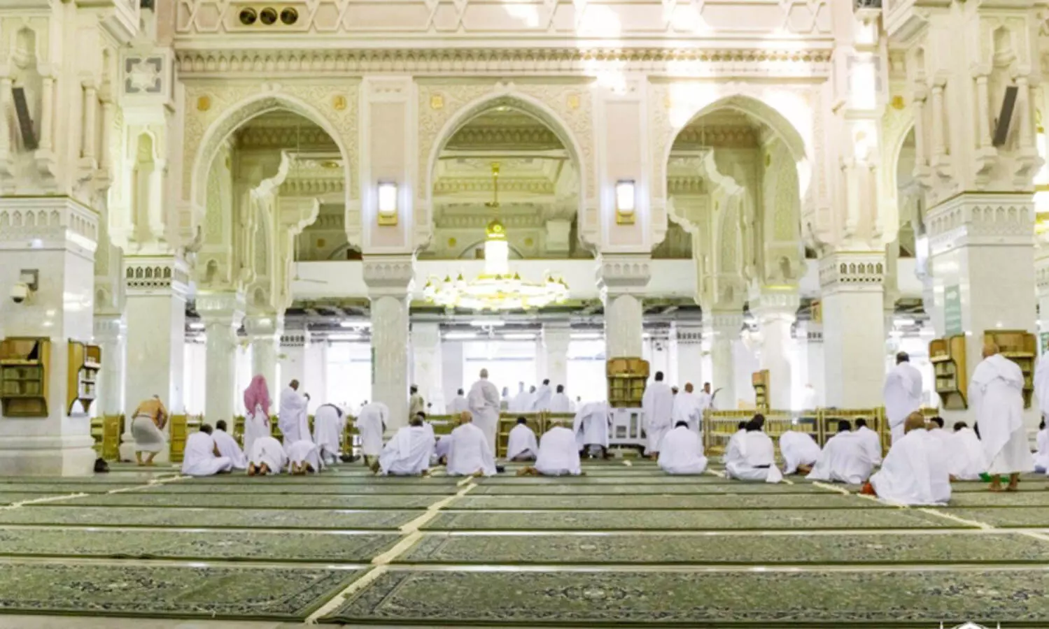 മ​ക്ക ഹ​റ​മി​ൽ പു​തി​യ പ​ര​വ​താ​നി​ക​ൾ