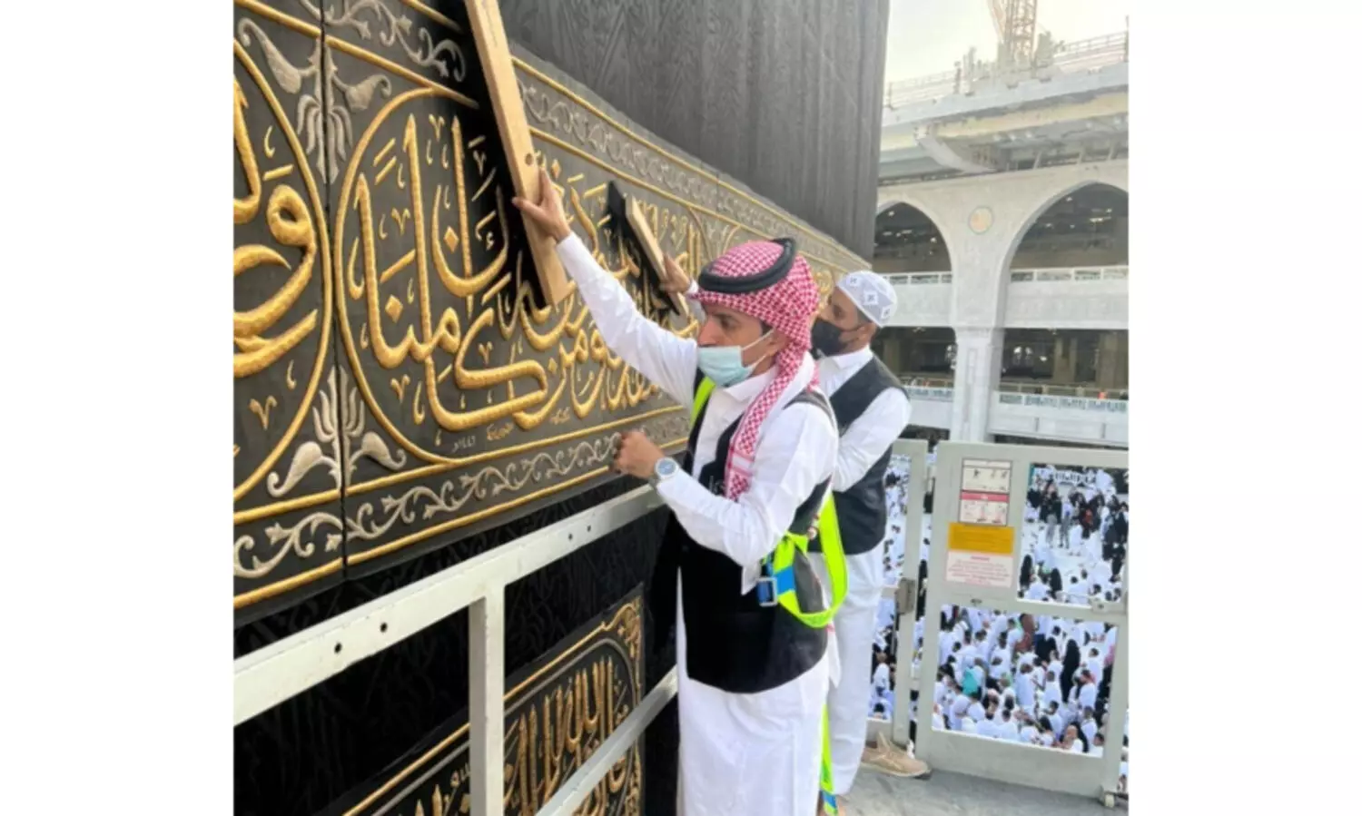 കഅ്​ബ കിസ്‍വയുടെ അറ്റകുറ്റപണി പൂർത്തിയായി