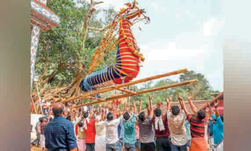 kavalappara aryankavu pooram