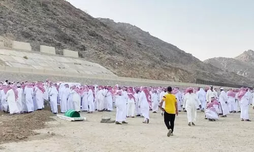 ആ​സി​ഡ് ആ​ക്ര​മ​ണ​ത്തി​ൽ മ​രി​ച്ച യു​വ​തി​യു​ടെ മൃ​ത​ദേ​ഹം സം​സ്ക​രി​ച്ചു