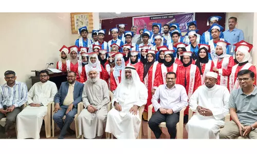 അ​ൽ മ​ദ്റ​സ​ത്തു​ൽ ഇ​സ്‌​ലാ​മി​യ കോ​ൺ​വൊ​ക്കേ​ഷ​ൻ സം​ഘ​ടി​പ്പി​ച്ചു