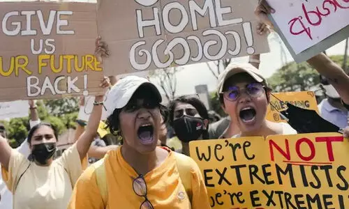 ശ്രീലങ്കയിൽ രാജപക്സ സർക്കാറിന് ഭൂരിപക്ഷം നഷ്ടമായി; പുതിയ ധനമന്ത്രി അലി സബ്രി രാജിവെച്ചു