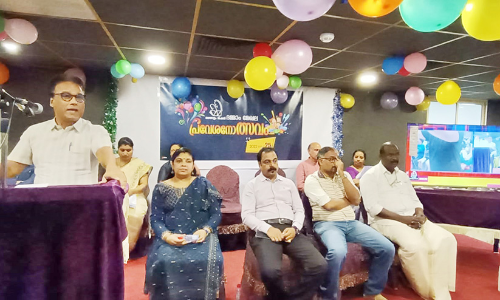 മ​ല​യാ​ളി സം​സ്കാ​രം പു​തു​ത​ല​മു​റ​ക്ക് പ​ക​രു​ന്ന​ത് മാ​തൃ​ഭാ​ഷ -മു​രു​ക​ൻ കാ​ട്ടാ​ക്ക​ട