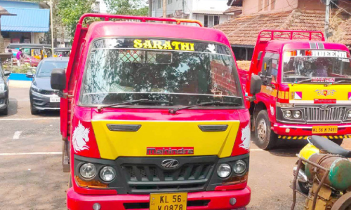 അനധികൃത ചെങ്കൽ ഖനനം; ഏഴ് ലോറികൾ പിടികൂടി