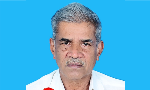 സ്കൂട്ടർ യാത്രക്കിടെ ഷോക്കേറ്റ് കോൺഗ്രസ് നേതാവ് മരിച്ചു