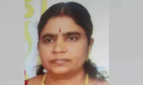 കടബാധ്യത: വീട്ടമ്മ മണ്ണെണ്ണ ഒഴിച്ച് ആത്മഹത്യ ചെയ്തു