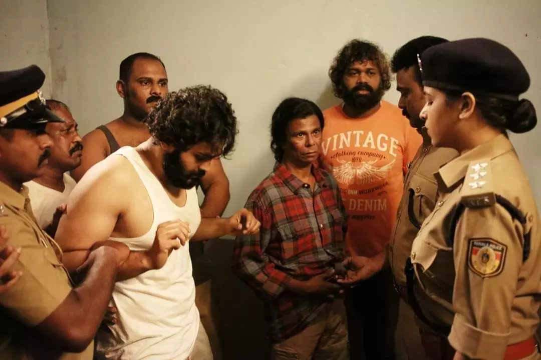 അഞ്ചില് ഒരാള് തസ്കരന് സത്യജിത് റേ അവാര്ഡുകള് അഞ്ചില് ഒരാള് തസ്കരന് സത്യജിത് റേ അവാര്ഡുകള്