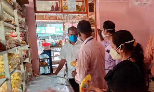 പകർച്ചവ്യാധി: കടകളിൽ പരിശോധന