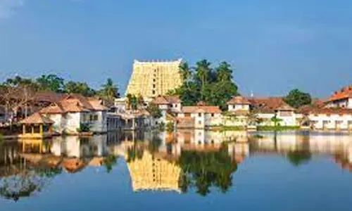 പത്മനാഭസ്വാമി ക്ഷേത്രം പൈങ്കുനി ഉത്സവത്തിന് കൊടിയേറി