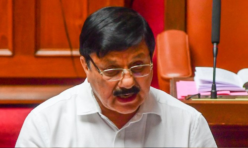 യുവാവി‍നെ കൊന്നത് ഉർദു സംസാരിക്കാത്തതിനാലെന്ന് ആഭ്യന്തര മന്ത്രി; നിഷേധിച്ച് പൊലീസ്