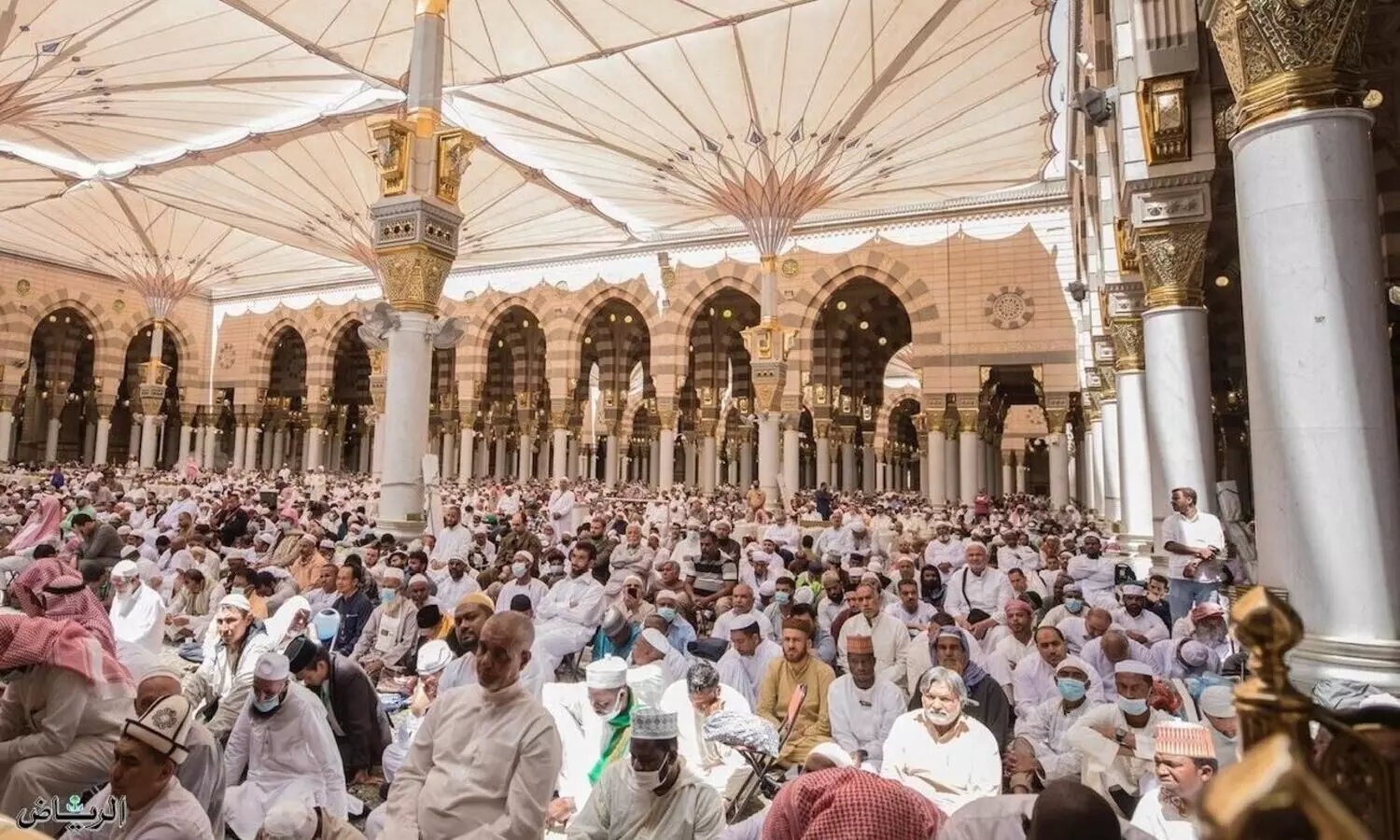 റമദാനിലെ ആദ്യ ജുമുഅയിൽ ഇരുഹറമുകളും നിറഞ്ഞുകവിഞ്ഞു