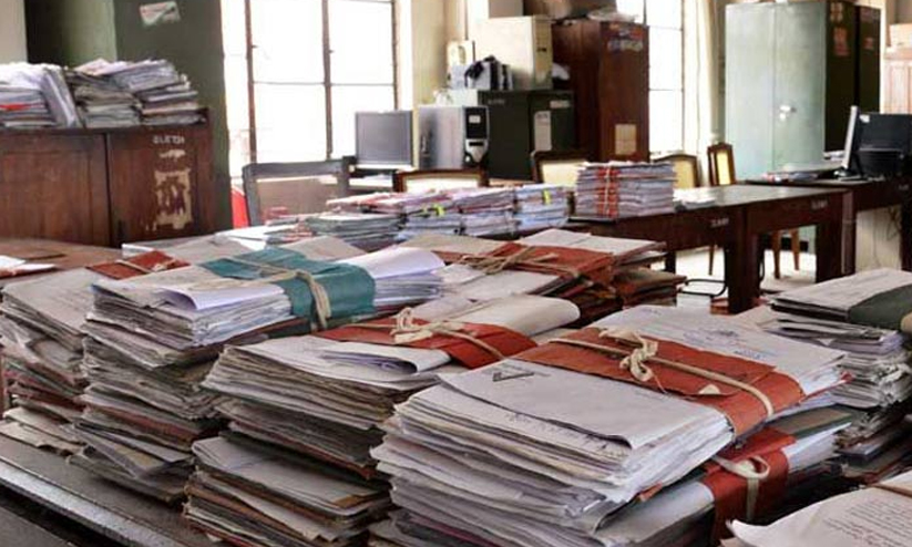 റവന്യൂ വകുപ്പിൽ കൂട്ട സ്ഥലംമാറ്റം റവന്യൂ വകുപ്പിൽ കൂട്ട സ്ഥലംമാറ്റം